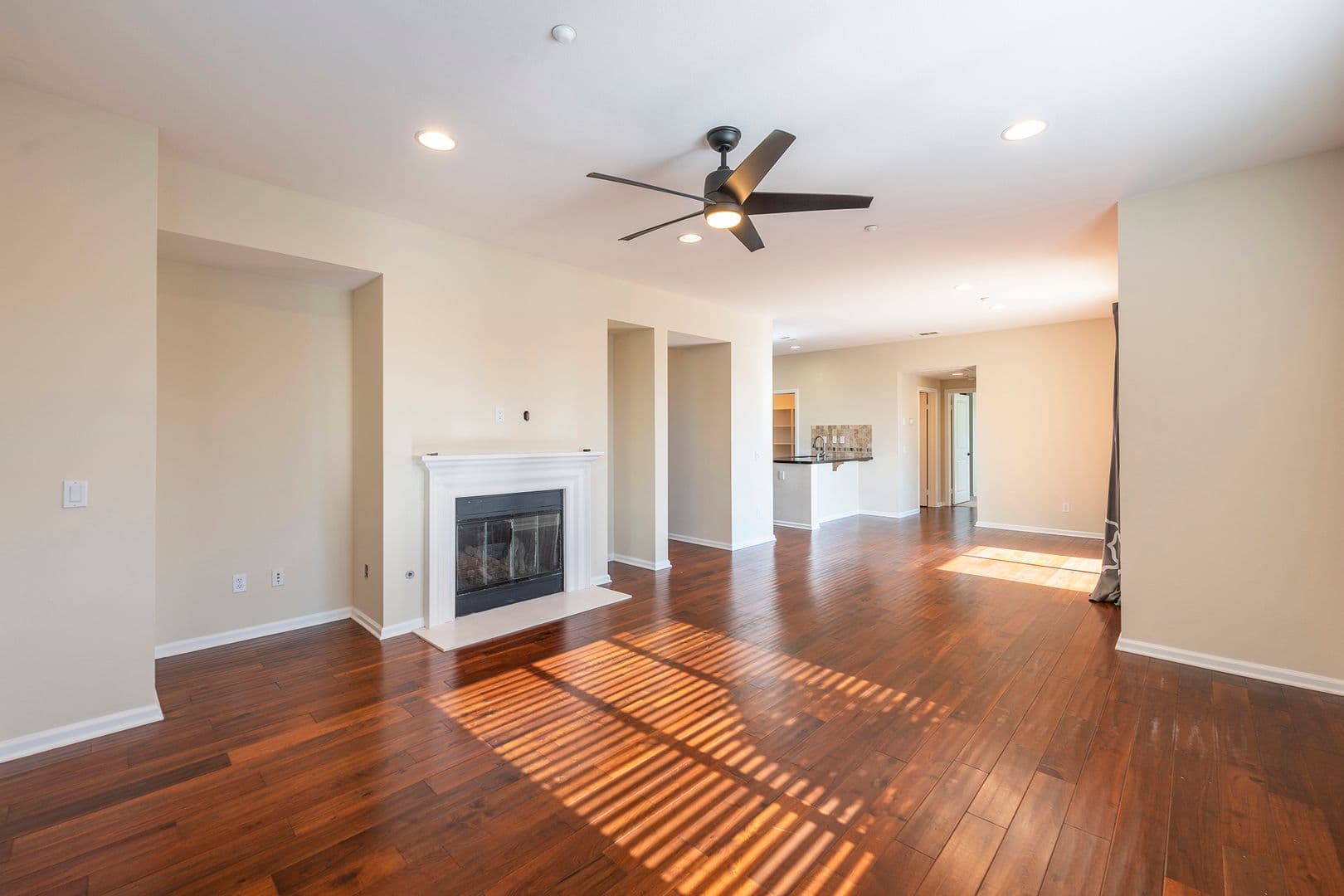 Torrance Apartment: 2303 Jefferson Street