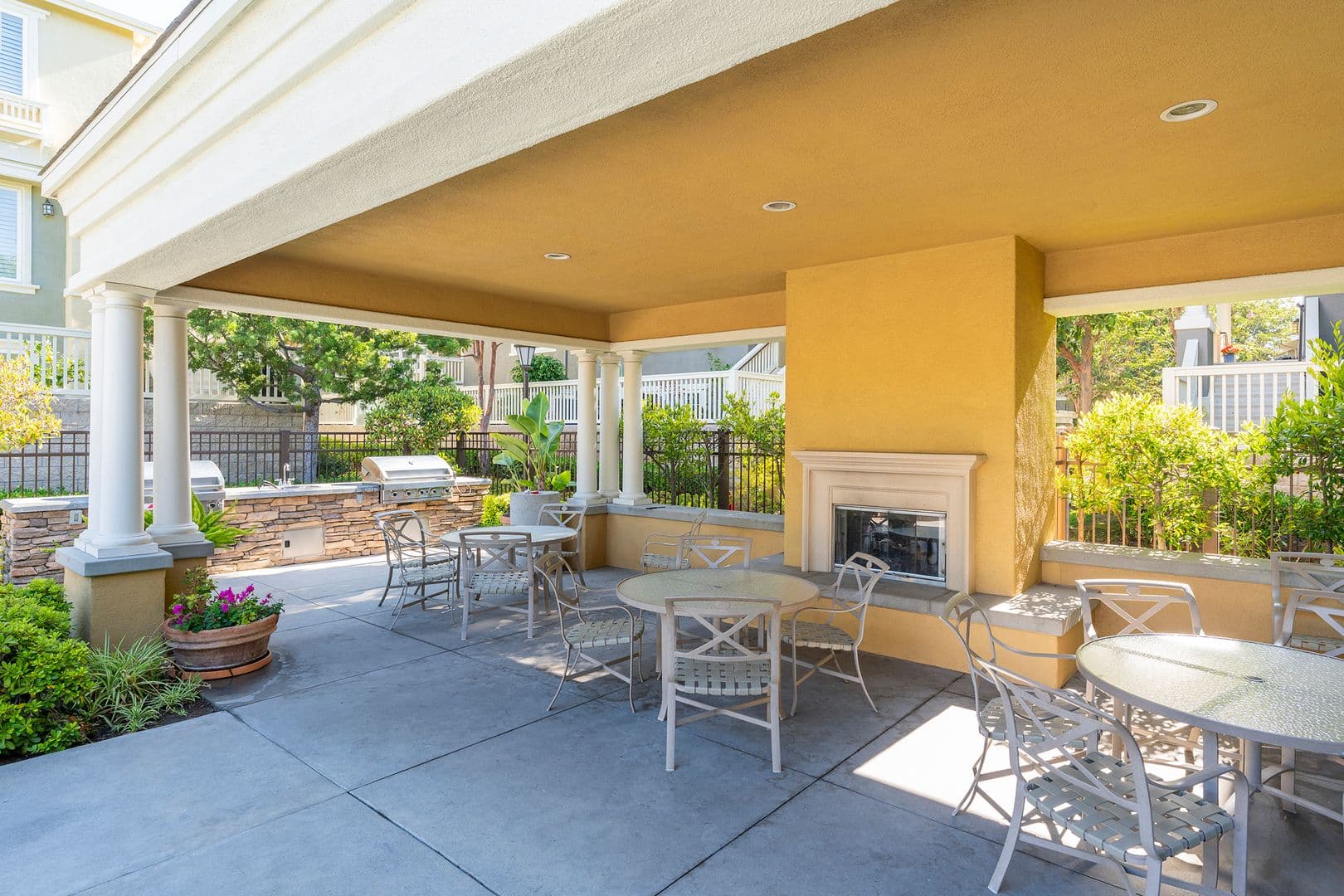 Torrance Apartment: 2303 Jefferson Street