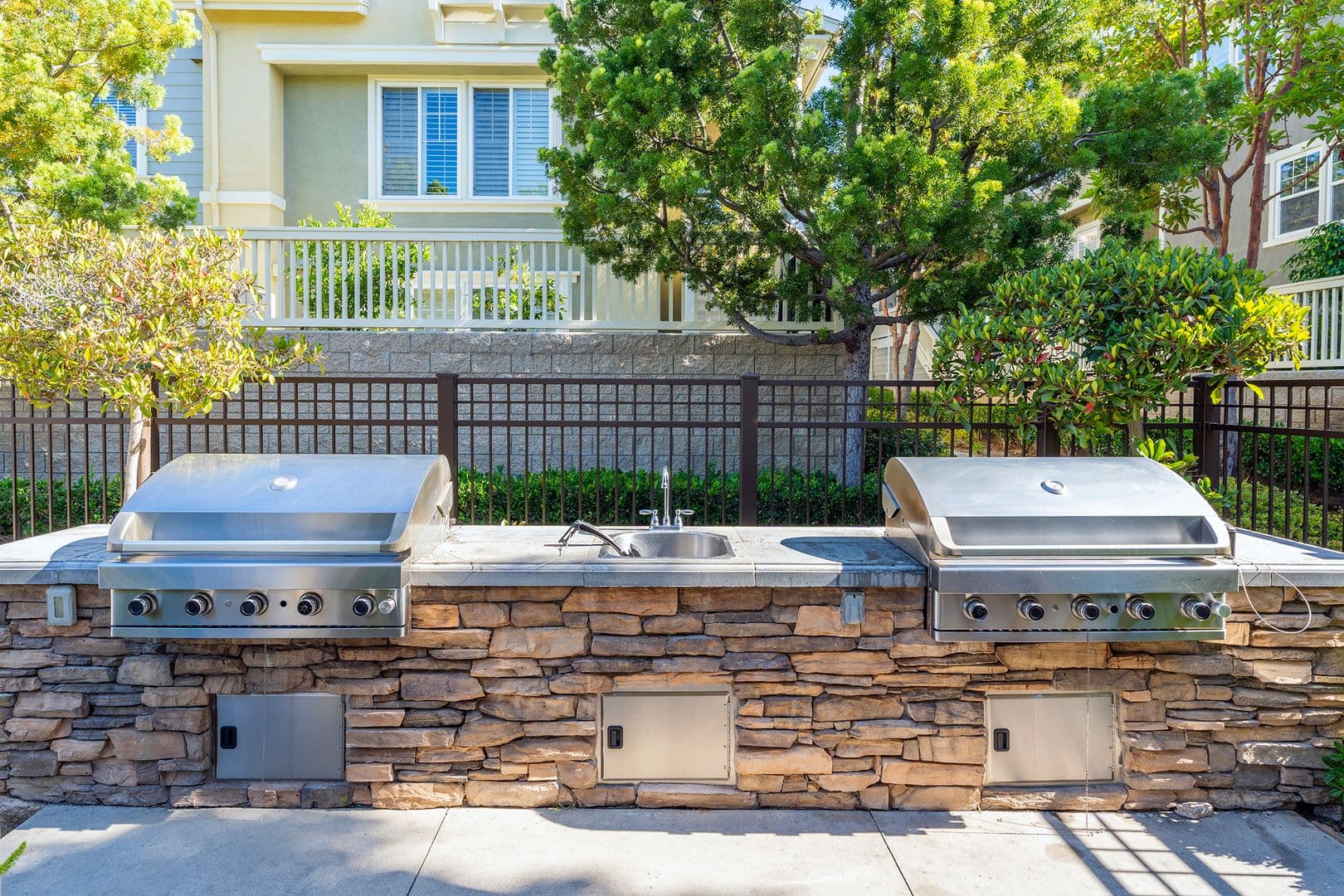 Torrance Apartment: 2303 Jefferson Street