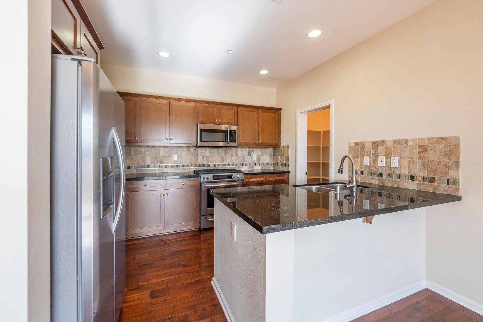 Torrance Apartment: 2303 Jefferson Street