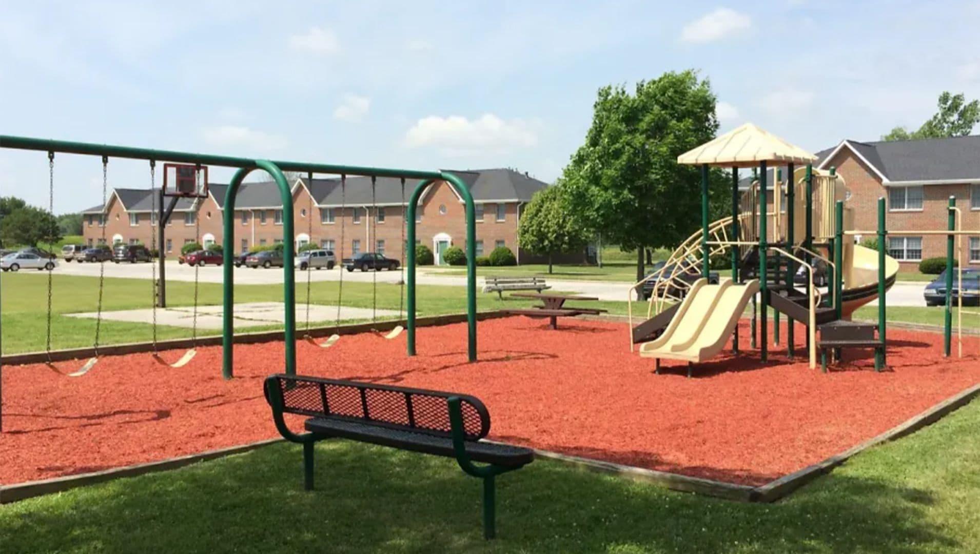 Marion Apartment: 5000 Prestwick Square