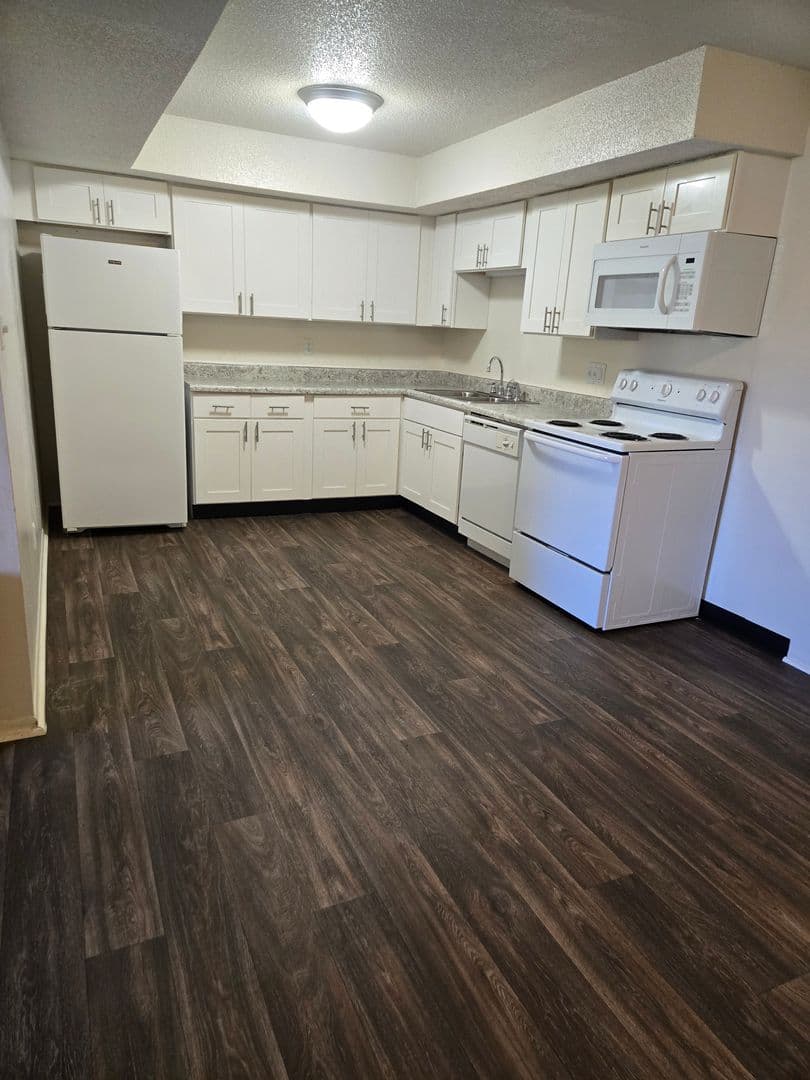 Lafayette Apartment: 100 Tonto Trail