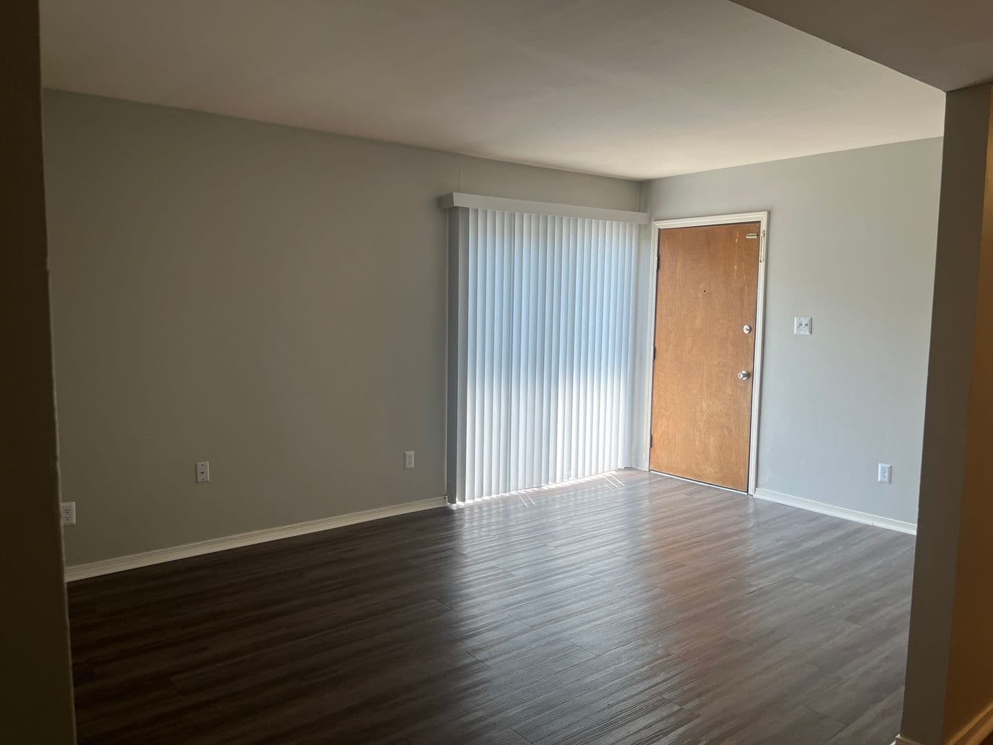Brownsburg Apartment: 510 N Enderly Ave