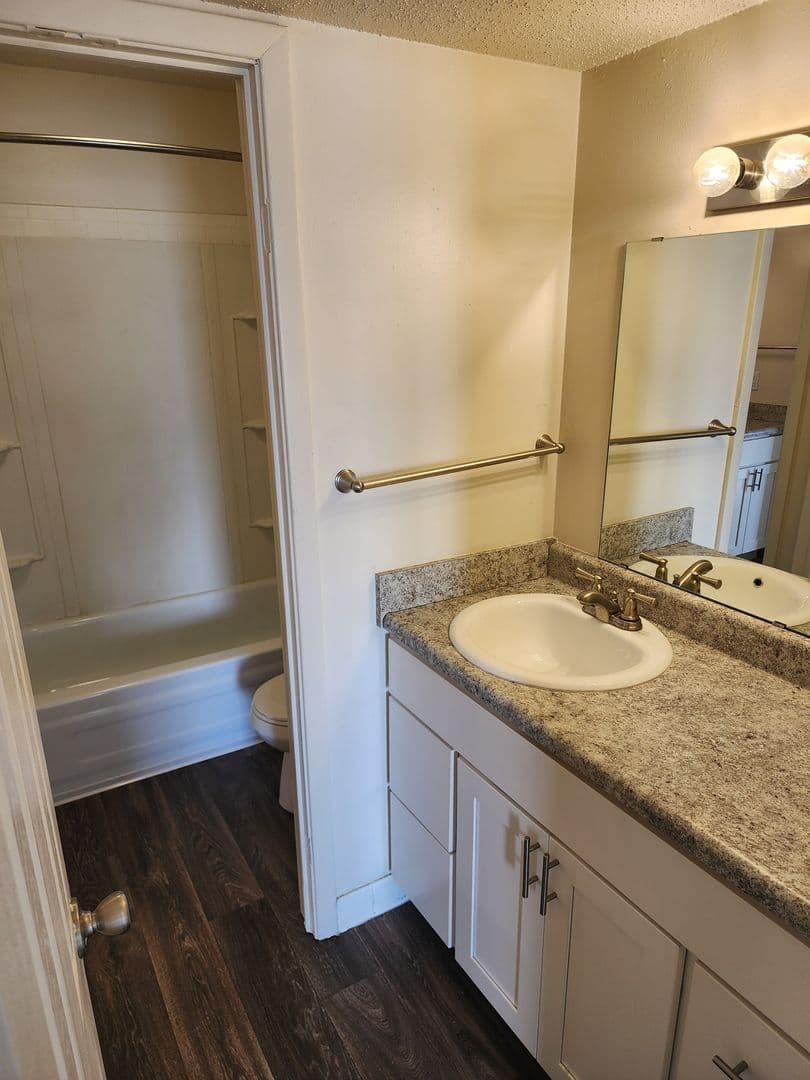 Lafayette Apartment: 100 Tonto Trail