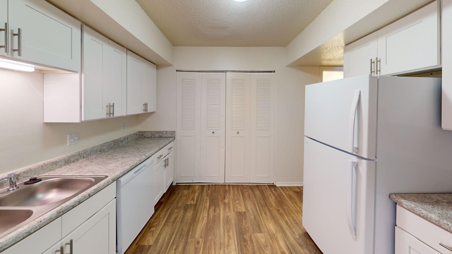 Lafayette Apartment: 100 Tonto Trail
