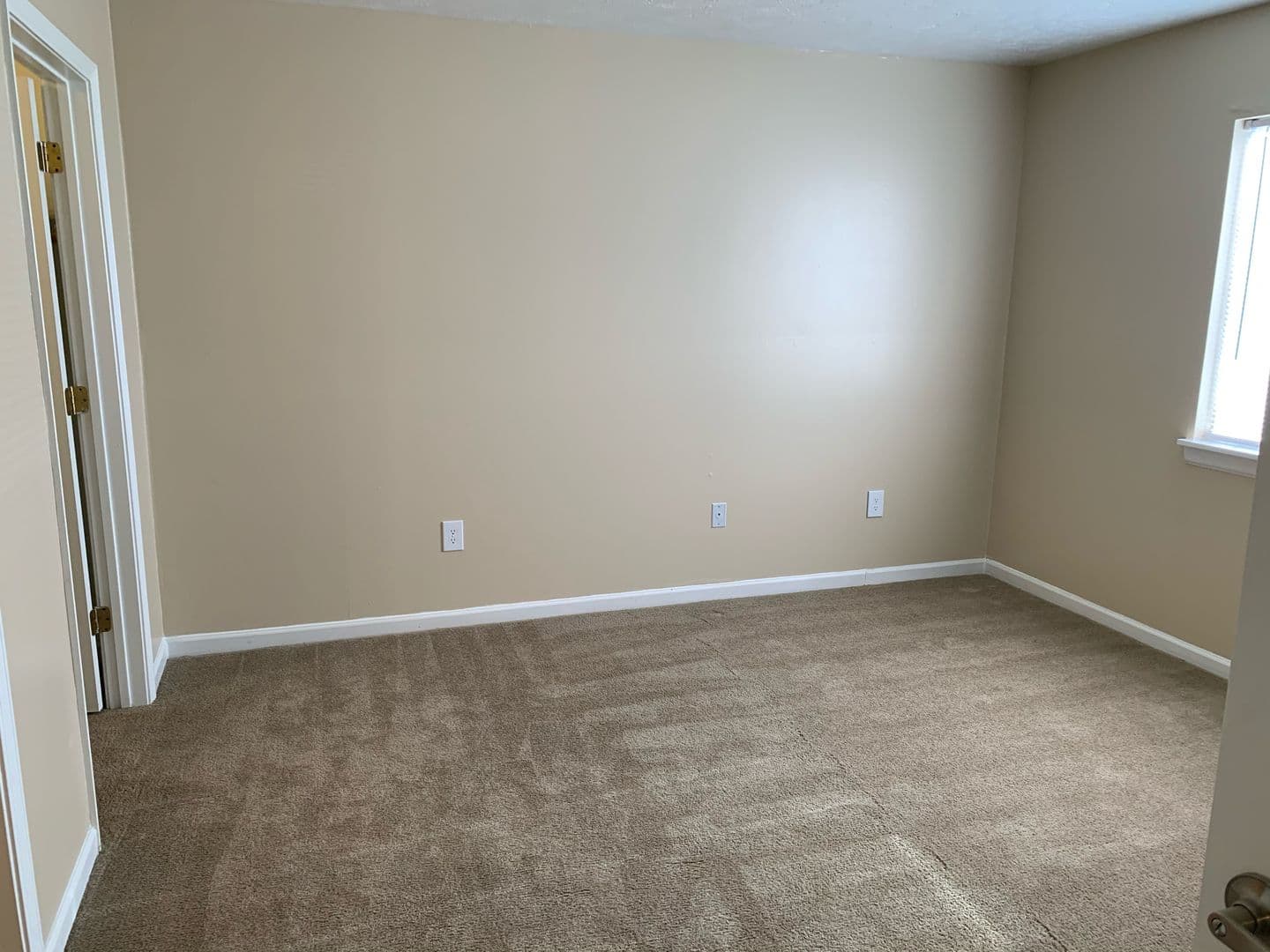 Muncie Apartment: 125 E Oldfield Ln