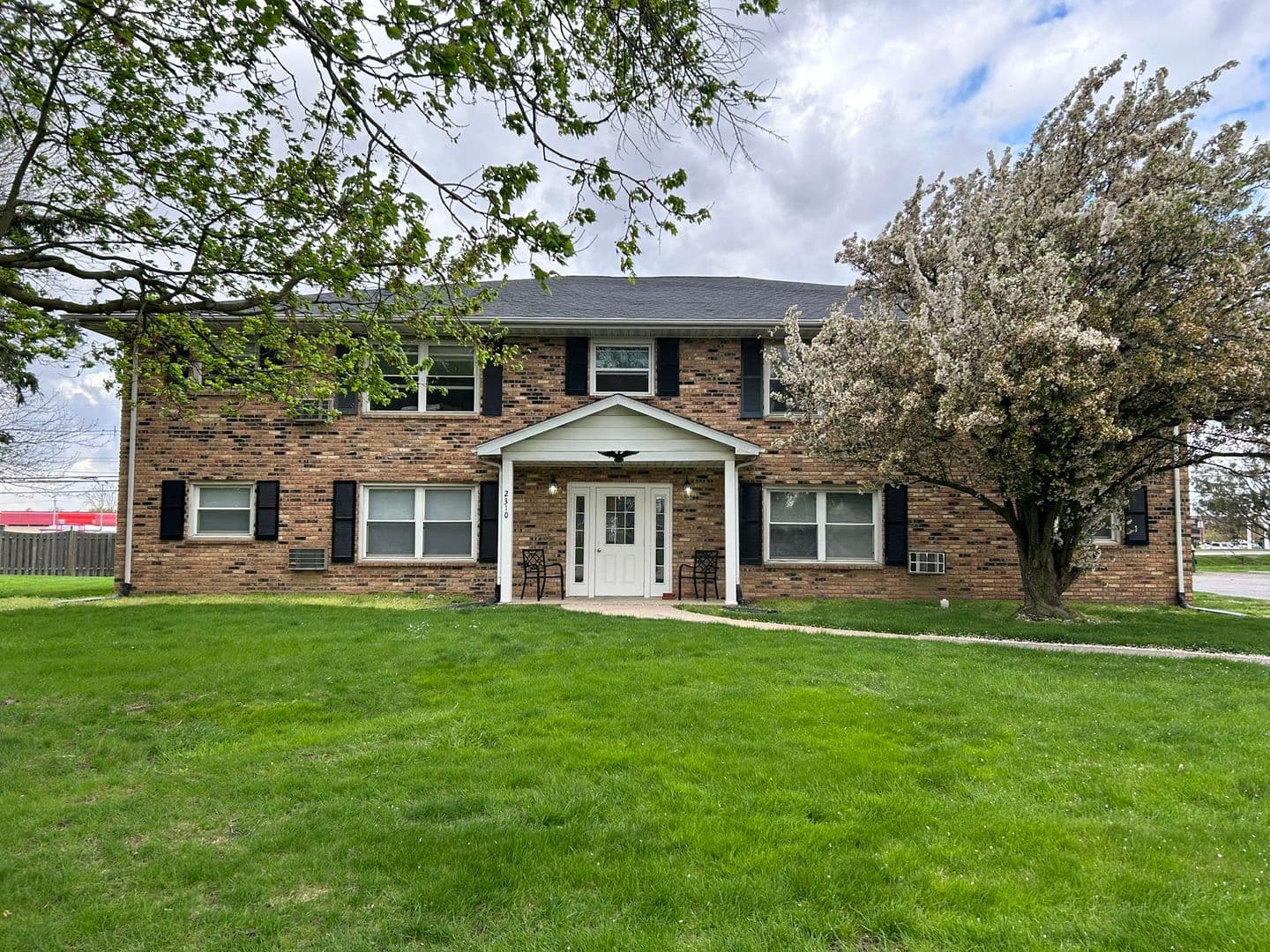 Lebanon Apartment: 2302 Roselawn Dr