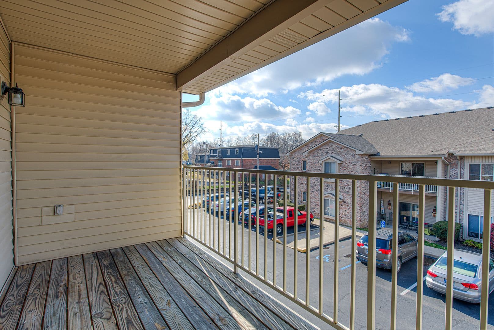 Greenwood Apartment: 614 Park Madison Dr