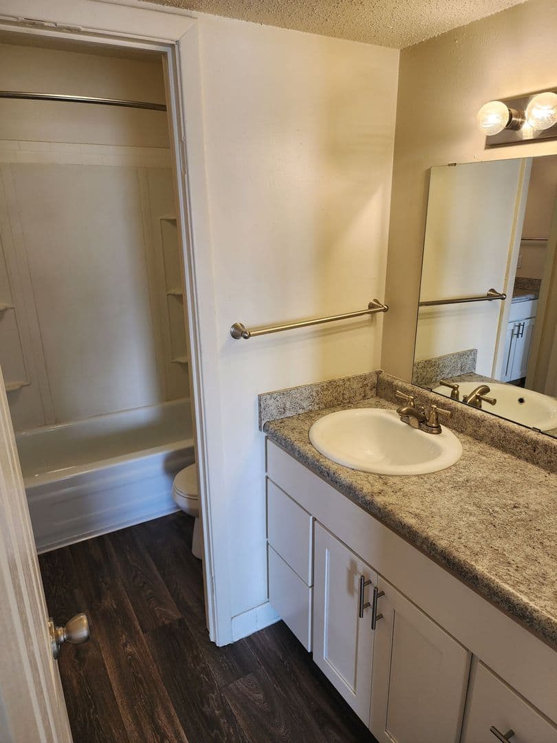 Lafayette Apartment: 100 Tonto Trail