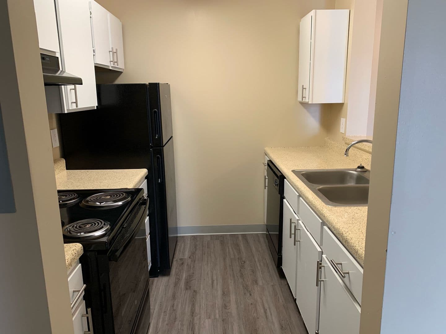 Muncie Apartment: 125 E Oldfield Ln