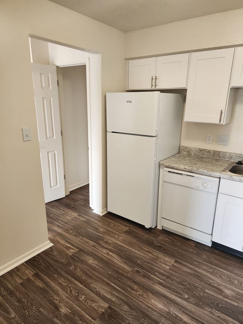 Lafayette Apartment: 100 Tonto Trail