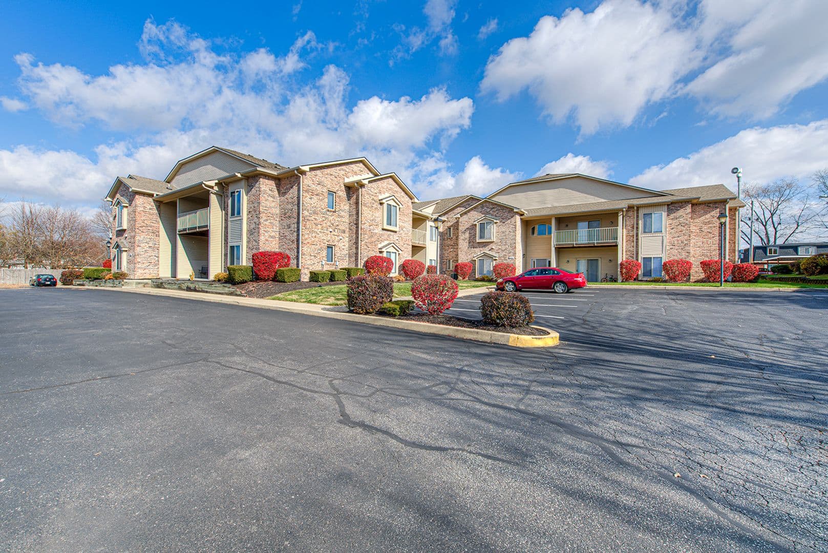 Greenwood Apartment: 614 Park Madison Dr