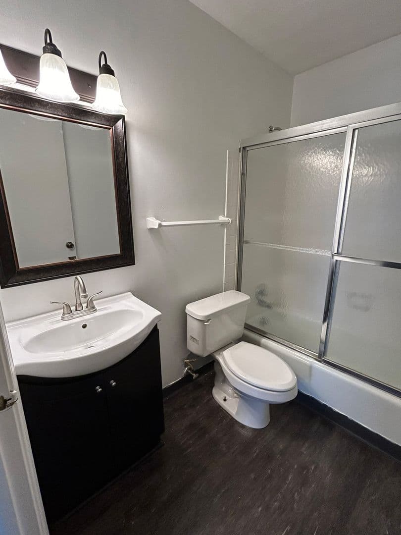 Lebanon Apartment: 2302 Roselawn Dr