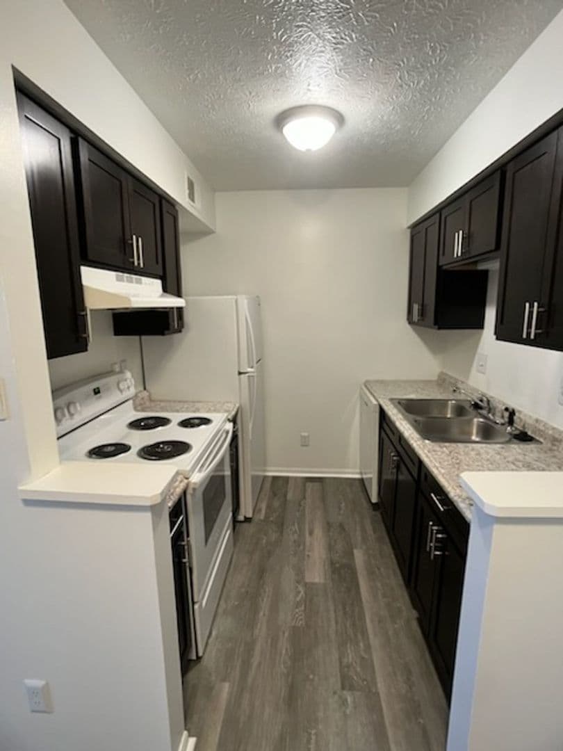 Plainfield Apartment: 416 Center Street