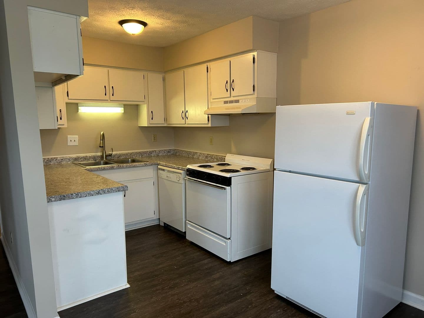 Lebanon Apartment: 2302 Roselawn Dr