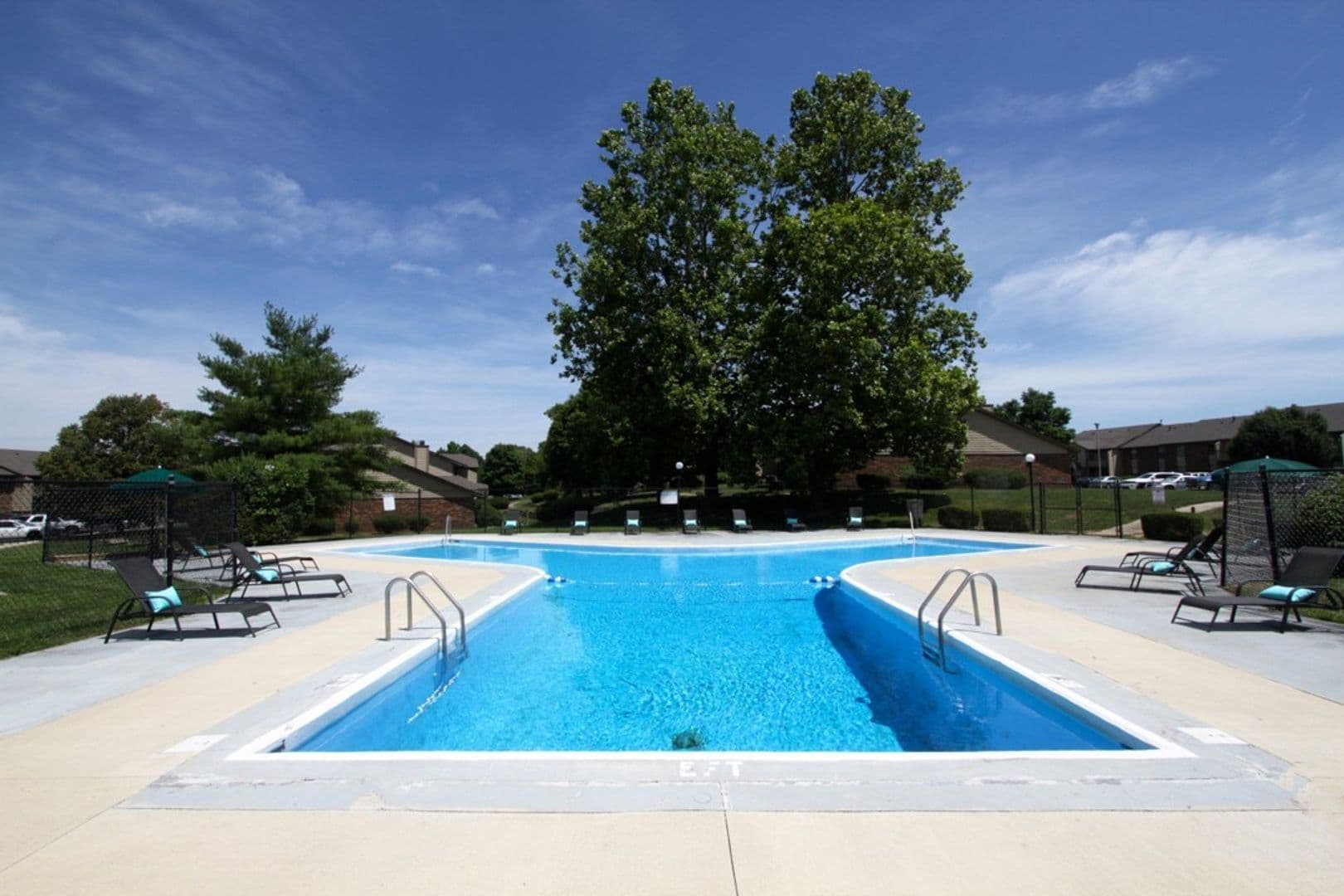 Anderson Apartment: 1804 S Cross Lakes Circle