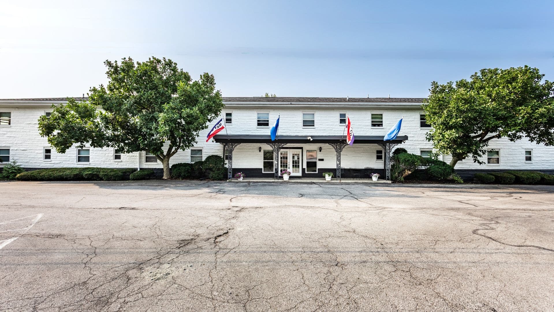 Greenwood Apartment: 505 W Smith Valley Rd