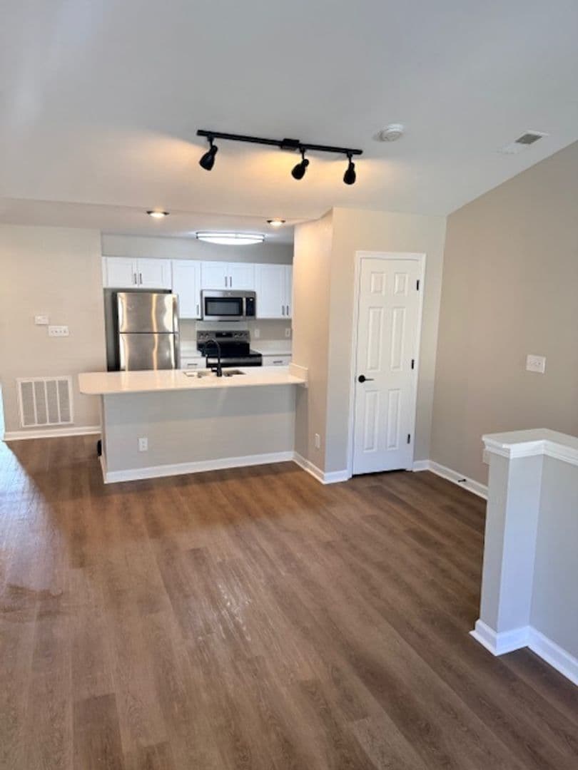 Greenwood Apartment: 1625 Pinecone Lane E