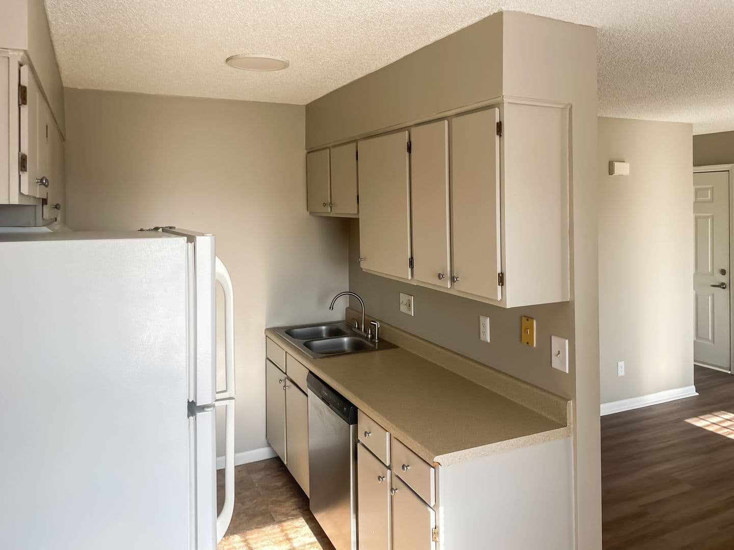 Marion Apartment: 5000 Prestwick Square