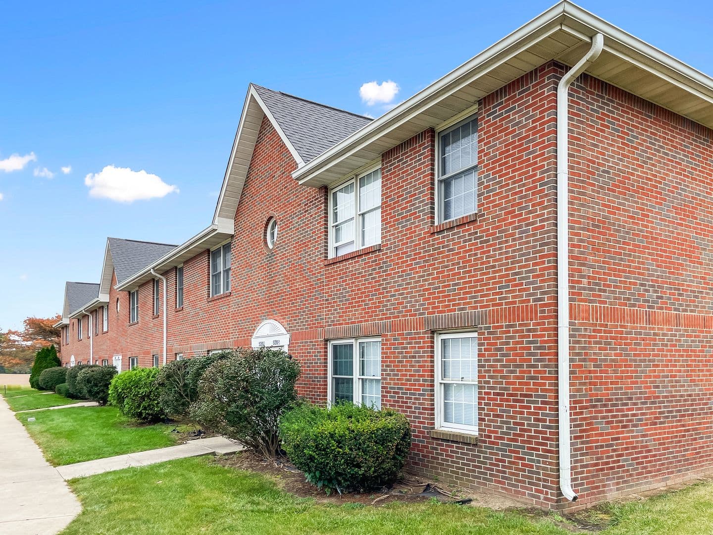 Marion Apartment: 5000 Prestwick Square