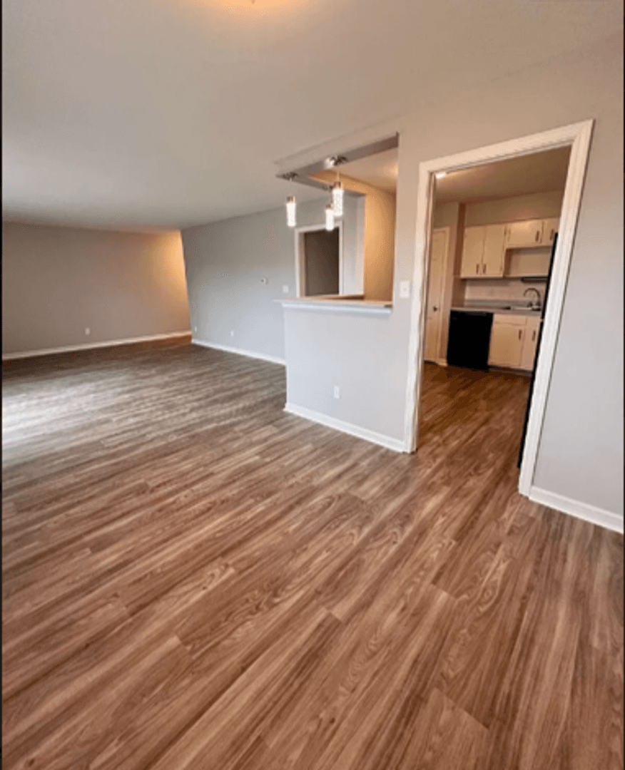 Indianapolis Apartment: 2957 E 47th St