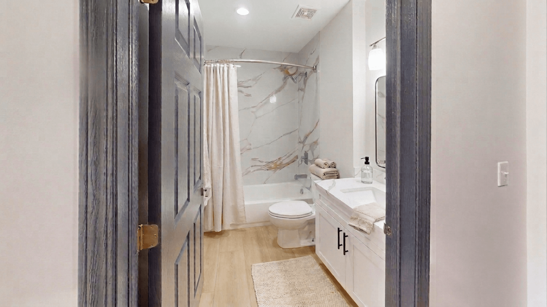 Indianapolis Apartment: 5802 W 71st Street