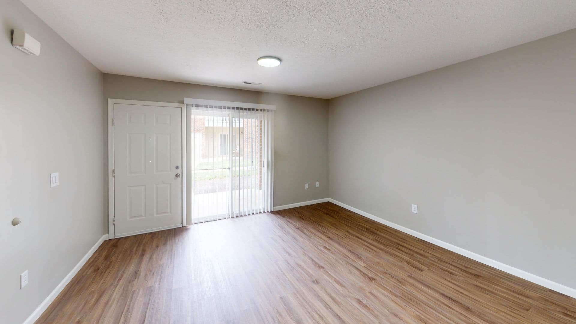 Elwood Apartment: 239 N 13th St