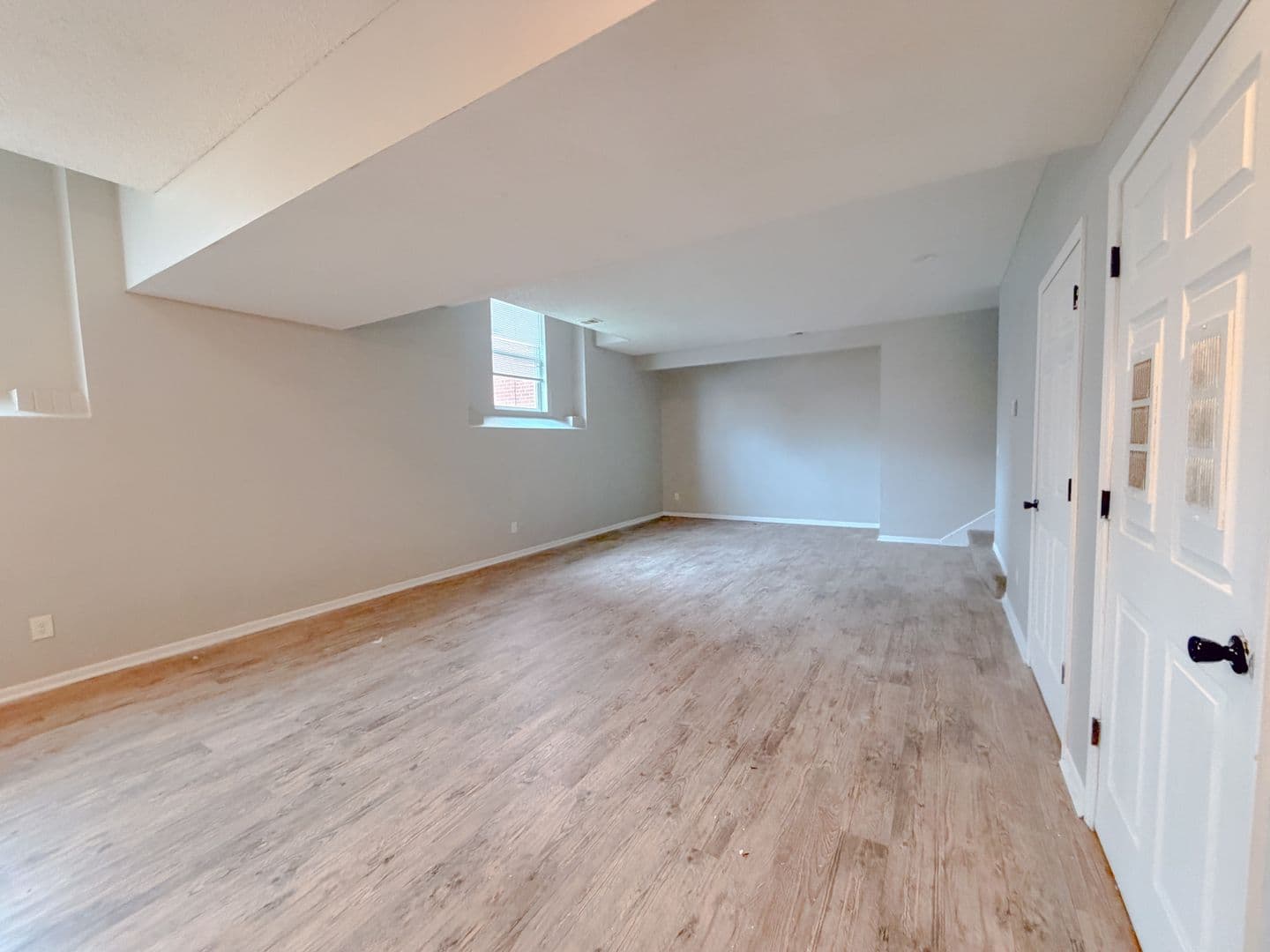 Omaha Apartment: 1012 S 24th St