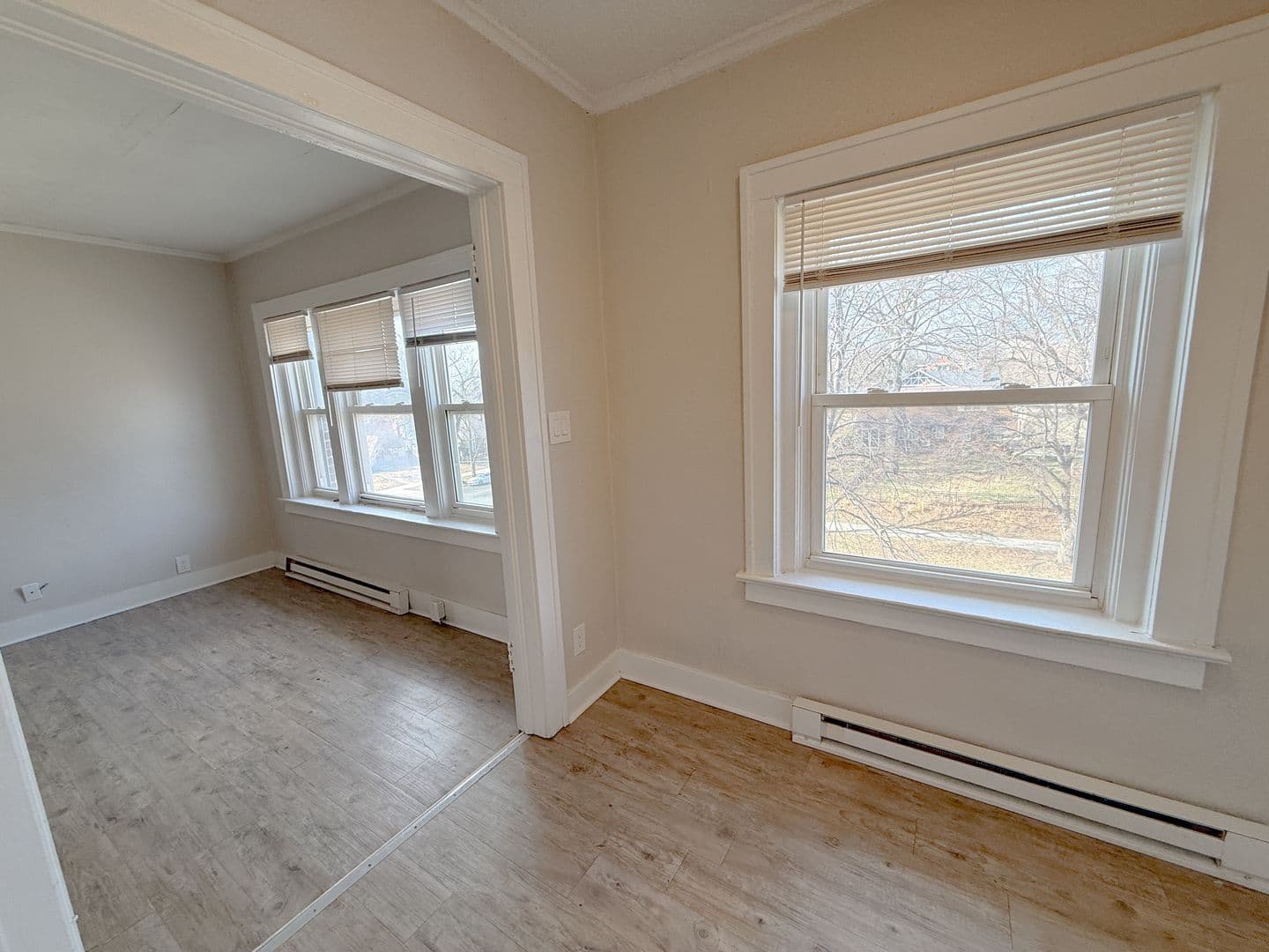 Kansas City Apartment: 301-307 N Gladstone Blvd