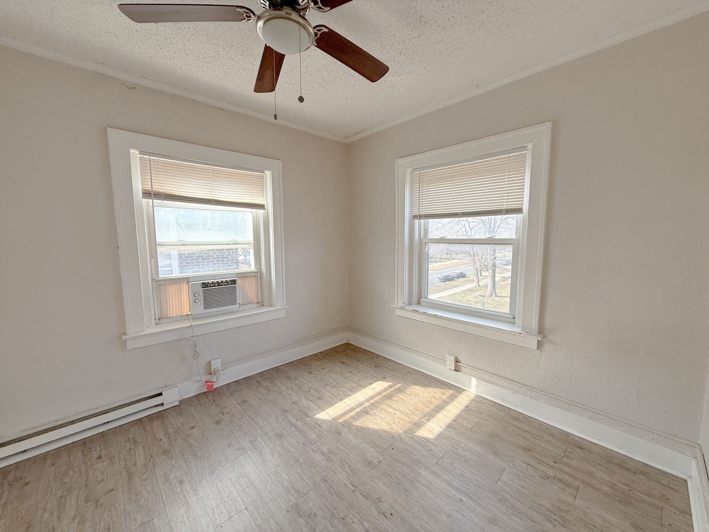 Kansas City Apartment: 301-307 N Gladstone Blvd