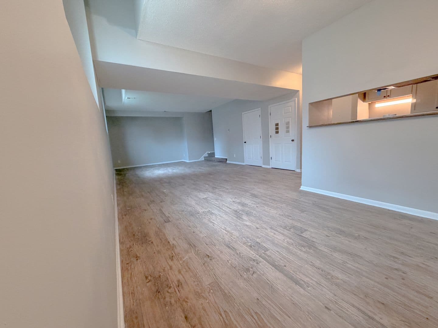 Omaha Apartment: 1012 S 24th St