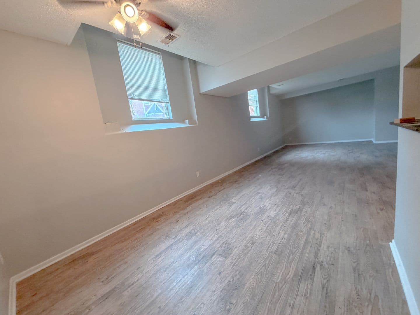 Omaha Apartment: 1012 S 24th St