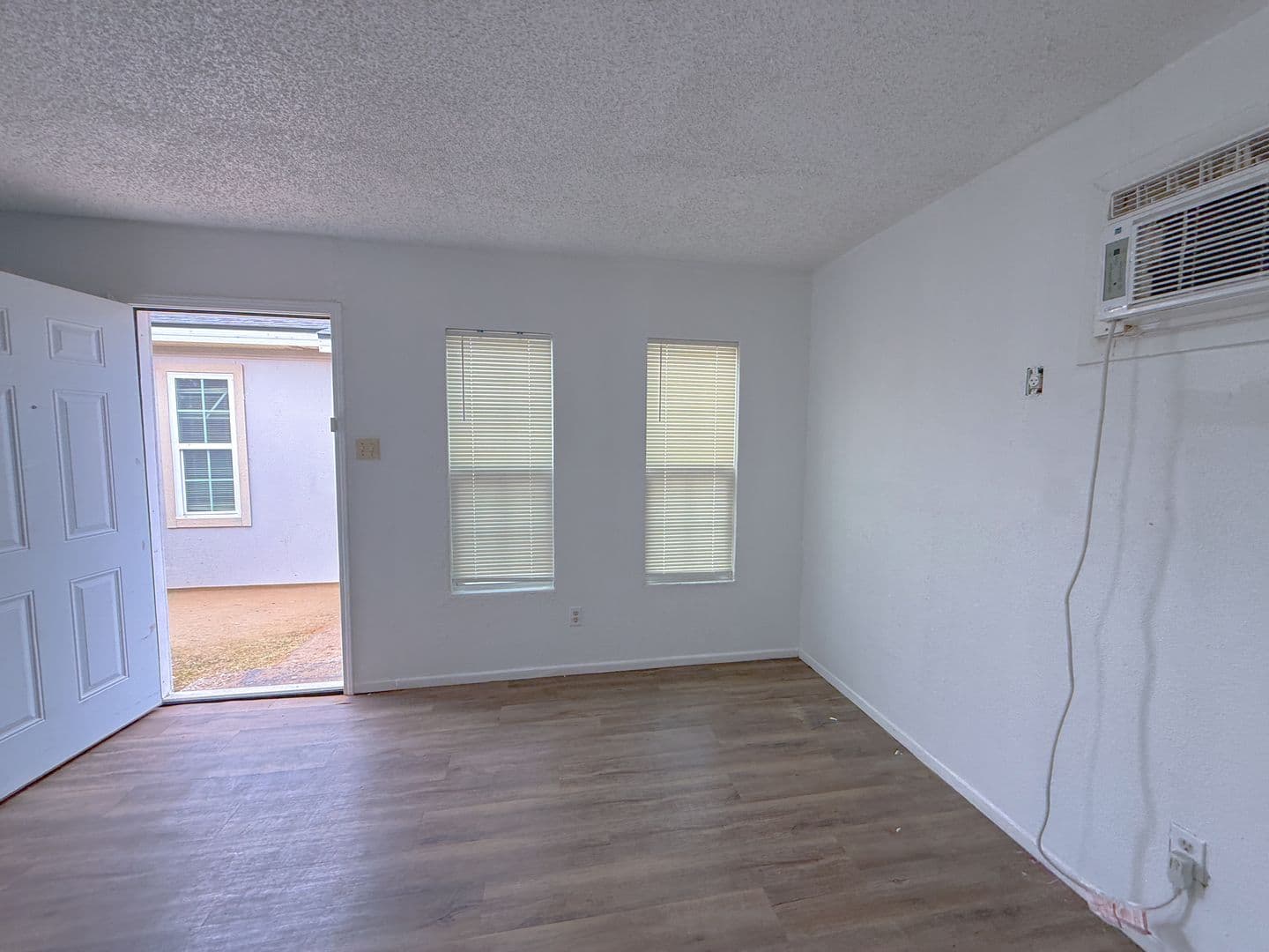 Lubbock Apartment: 5437 Marsha Sharp Fwy