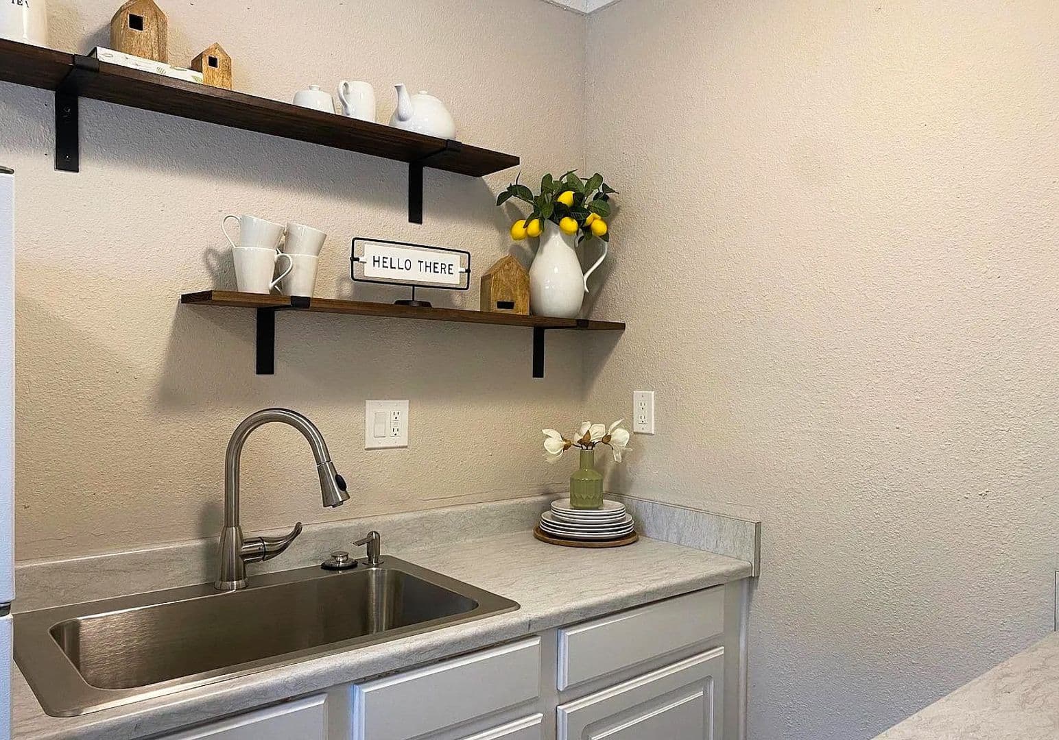 Kansas City Apartment: 301-307 N Gladstone Blvd