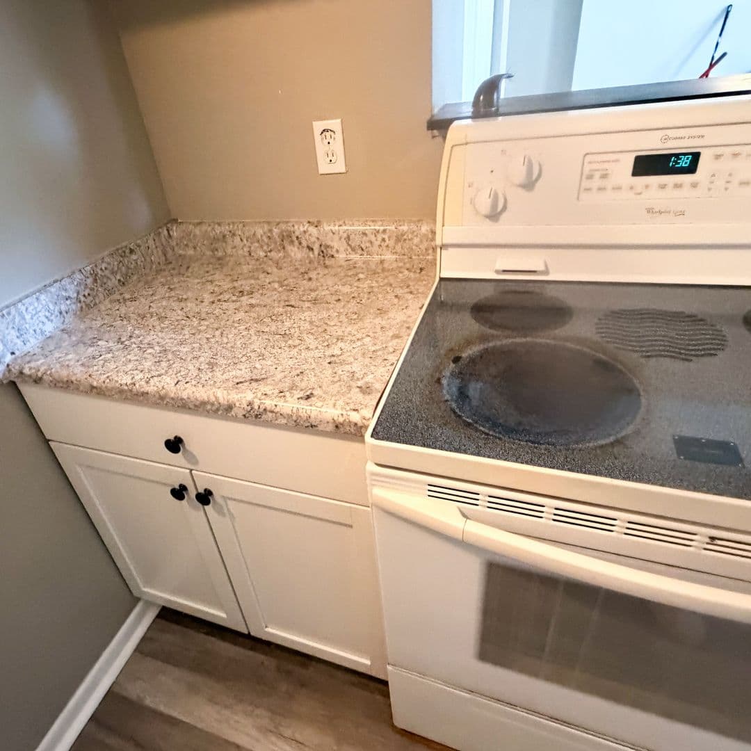 Omaha Apartment: 1012 S 24th St