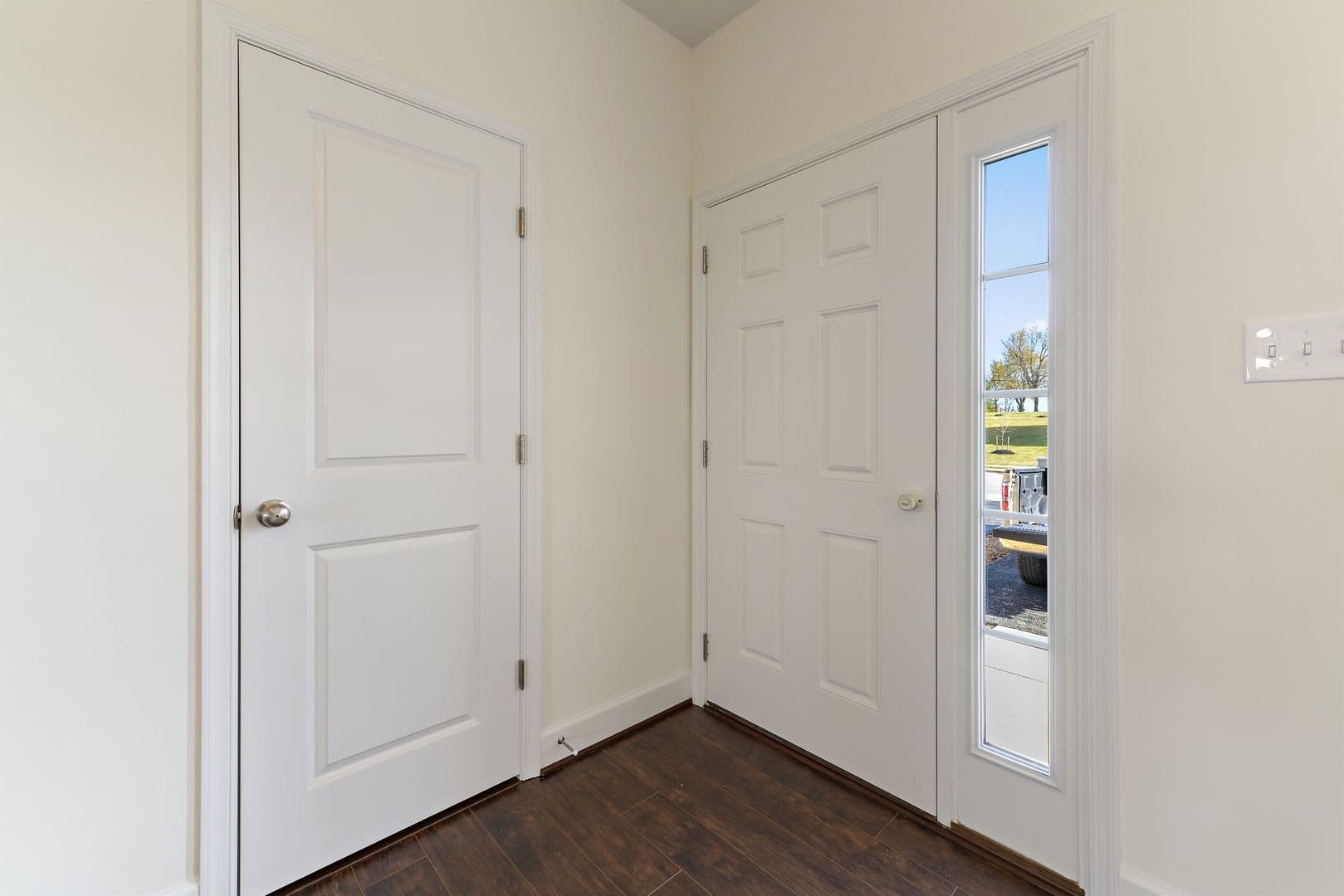 Hanover Townhome: 253 Homestead Drive