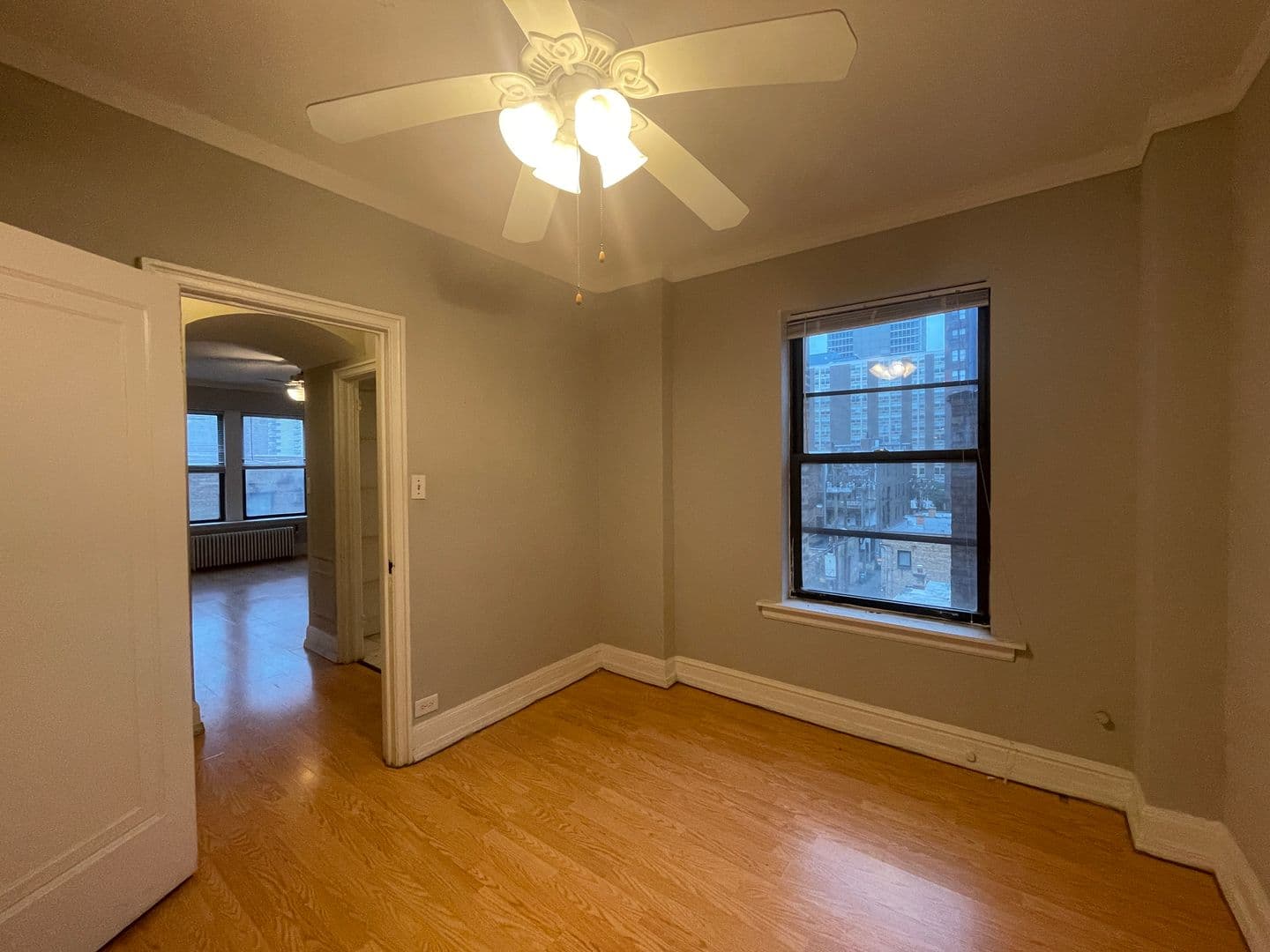 Chicago Apartment: 434 W. Wellington Ave