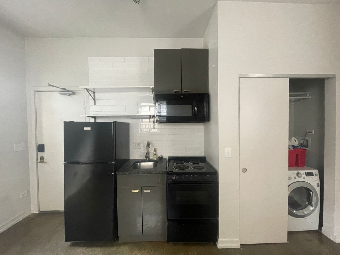 Chicago Apartment: 1132-1140 W Wilson Ave