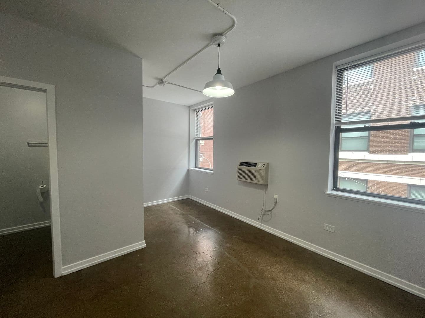 Chicago Apartment: 1132-1140 W Wilson Ave