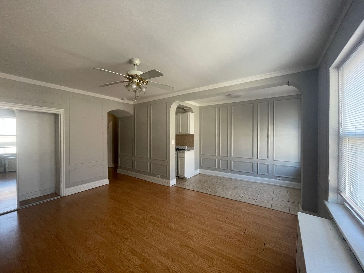 Chicago Apartment: 434 W. Wellington Ave