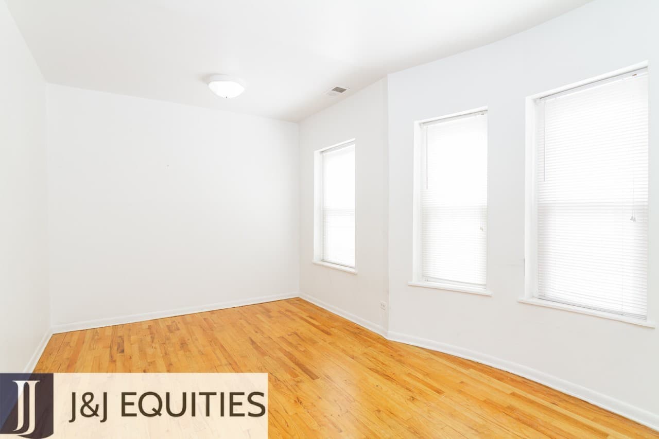 Chicago Apartment: 4501 - 4515 N. Malden