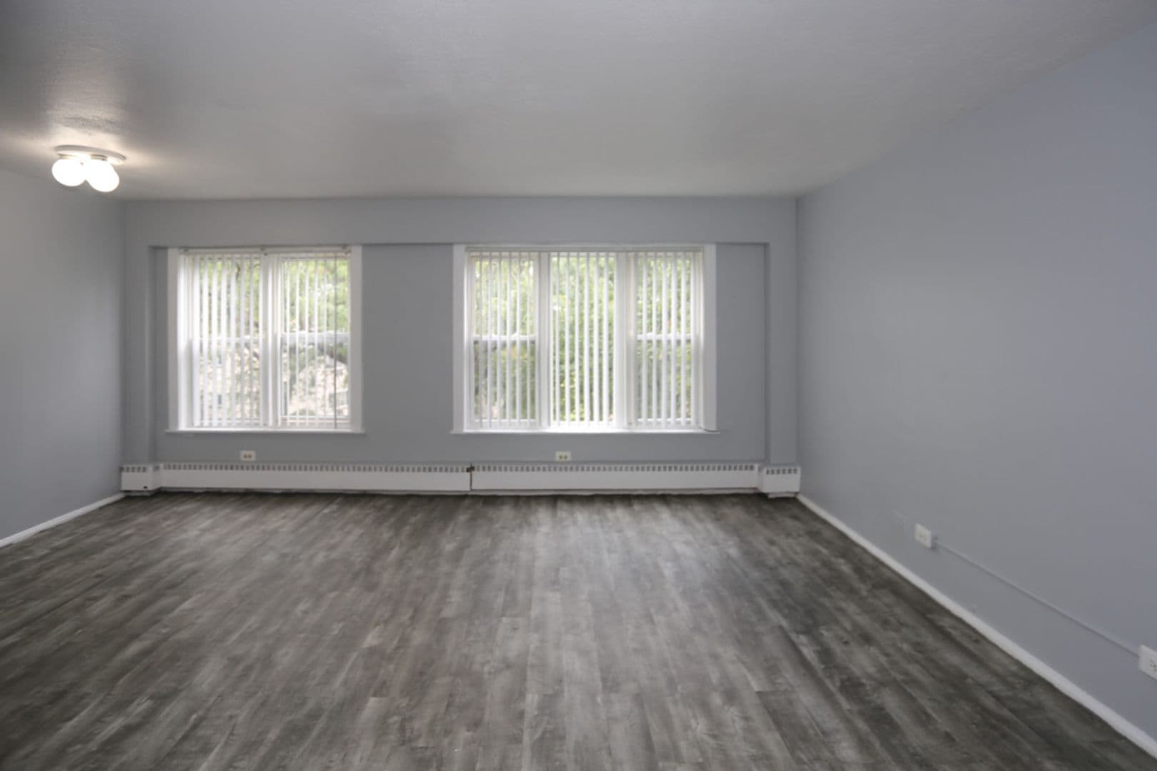 Chicago Apartment: 7333 N. Ridge Blvd