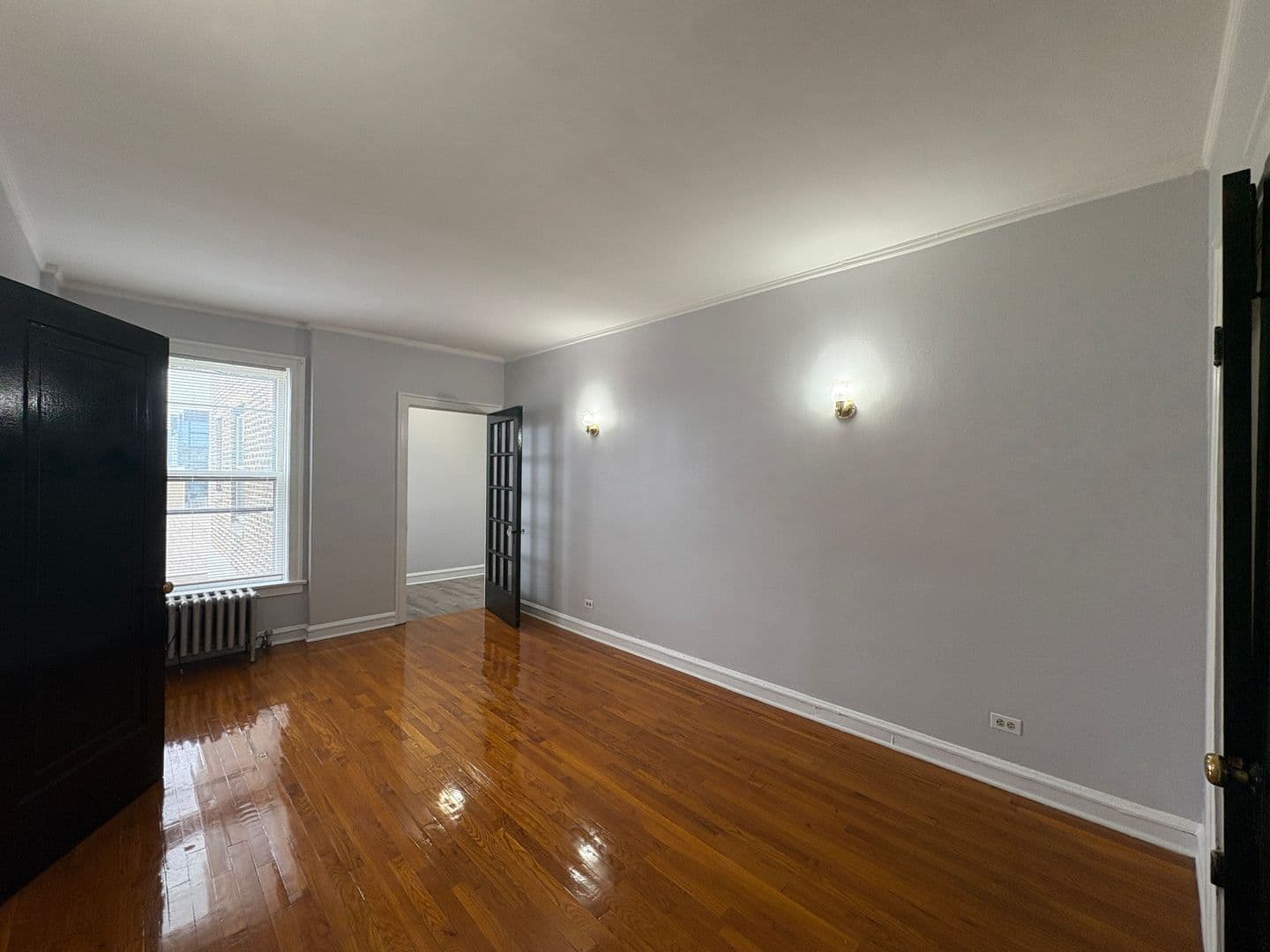 Chicago Apartment: 917 W Eastwood Ave