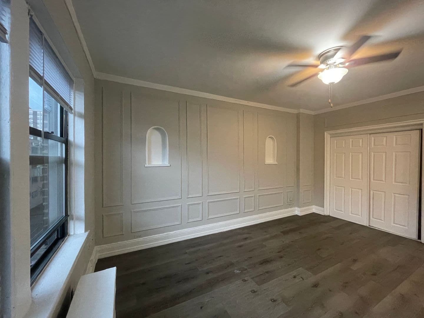 Chicago Apartment: 434 W. Wellington Ave