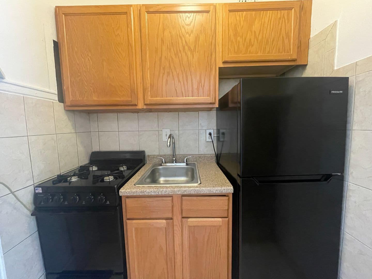 Chicago Apartment: 434 W. Wellington Ave