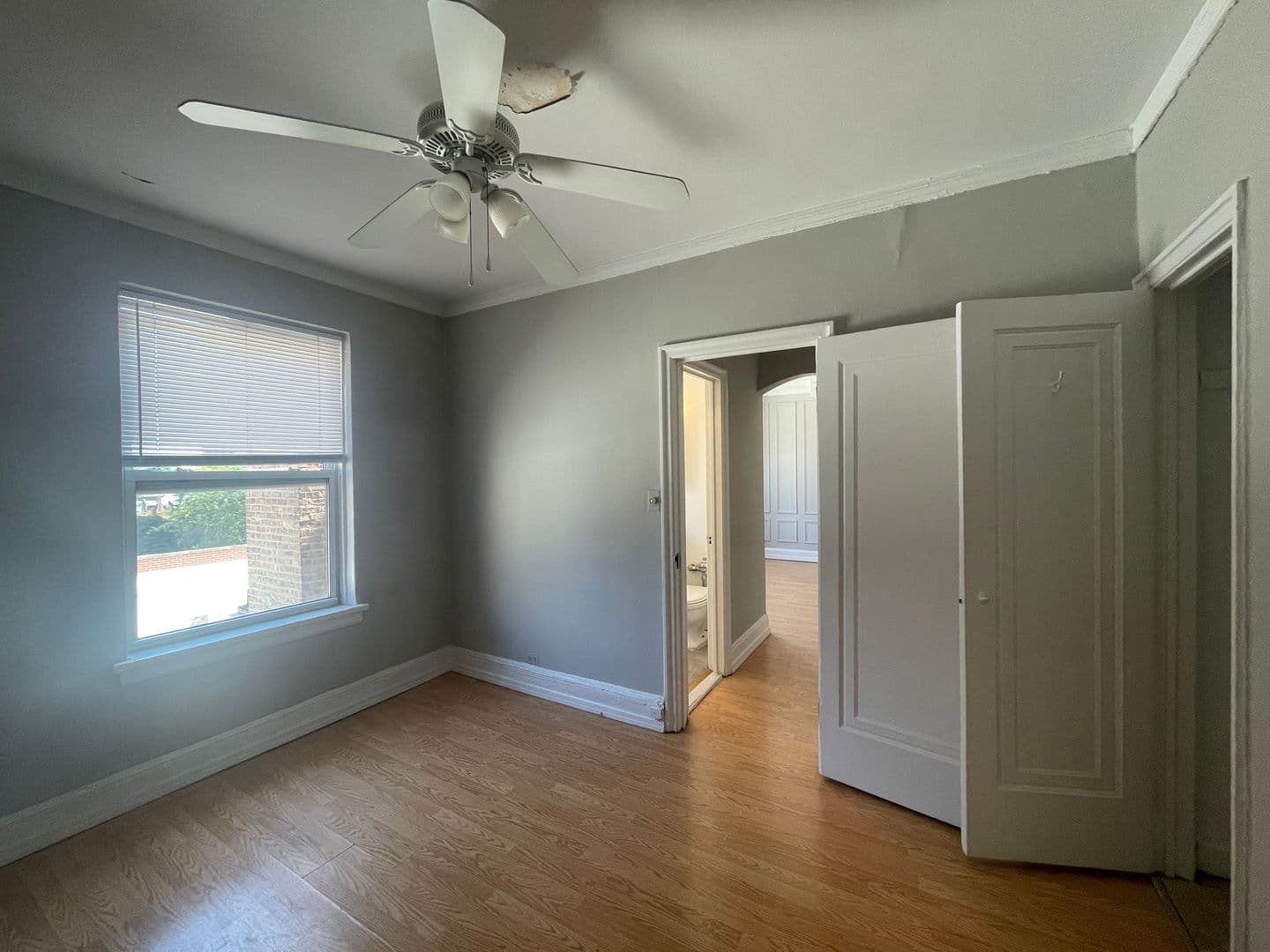 Chicago Apartment: 434 W. Wellington Ave