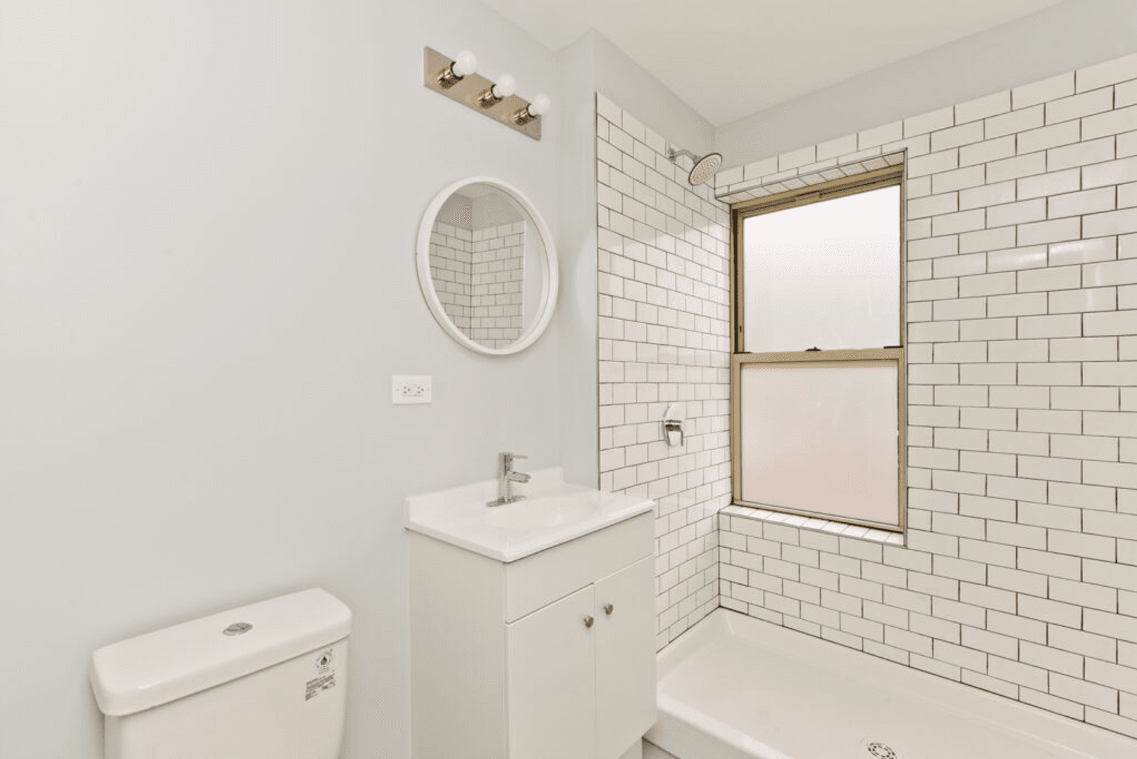 Chicago Apartment: 4700 N Racine Ave