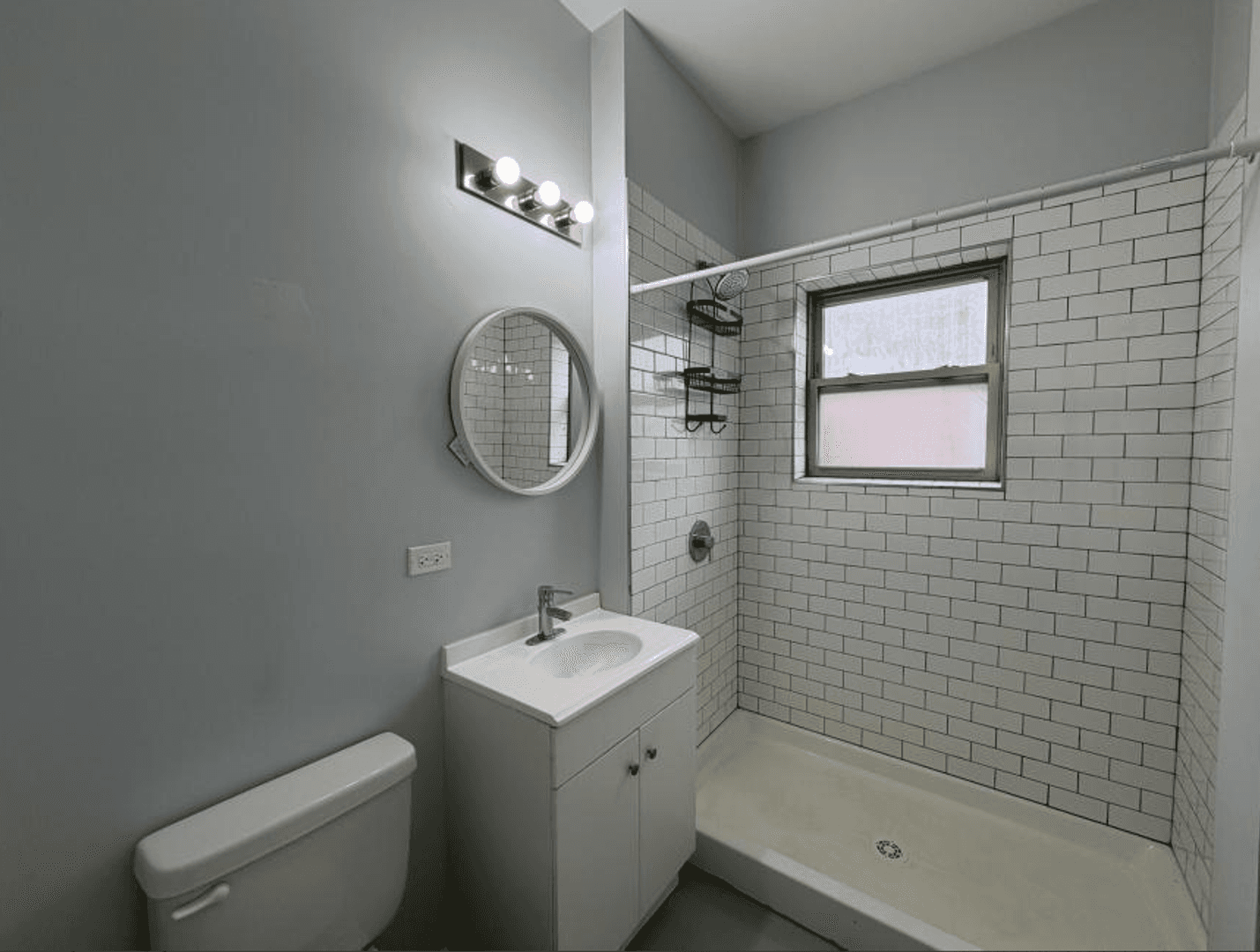 Chicago Apartment: 4700 N Racine Ave
