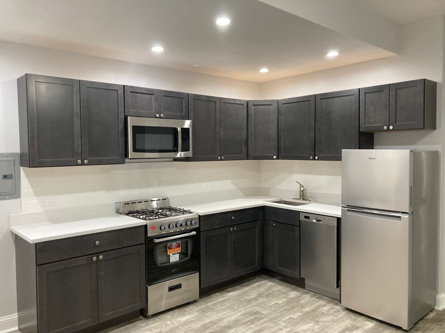 Chicago Apartment: 4735 N. Beacon