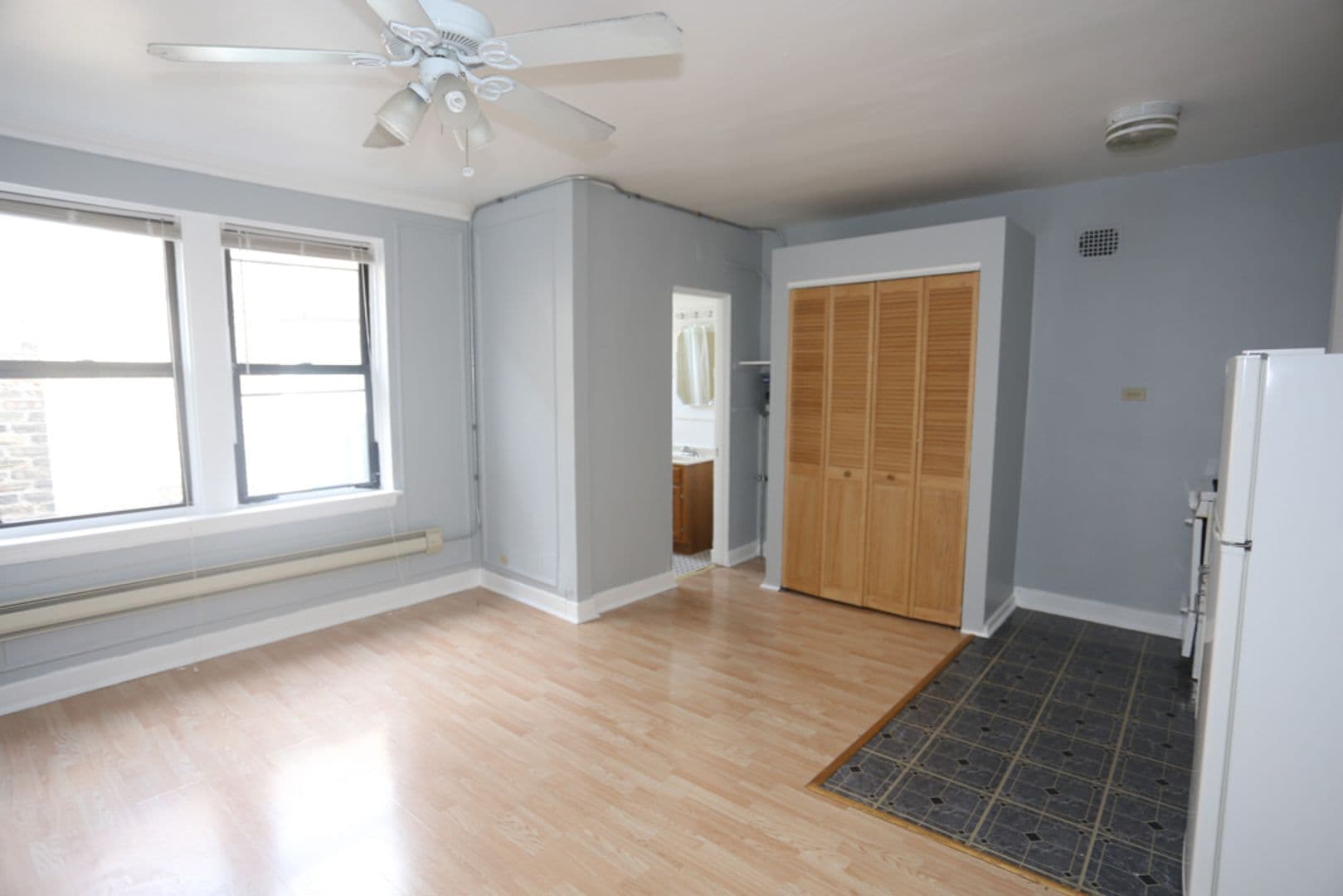 Chicago Apartment: 4735 N. Beacon